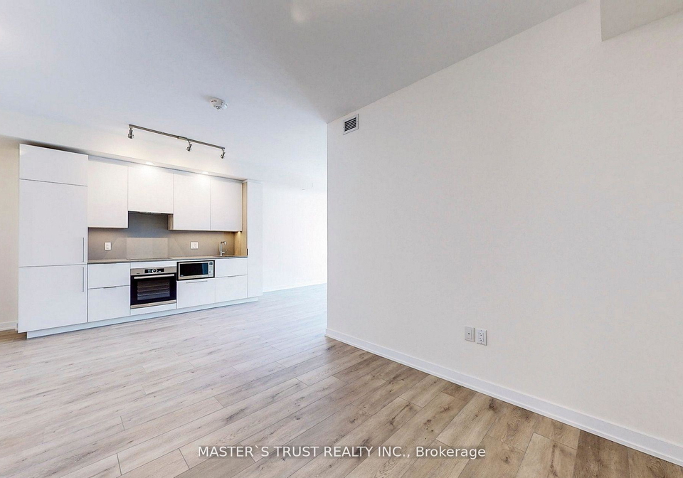 28-freeland-street-s-toronto-ontario-c12988080