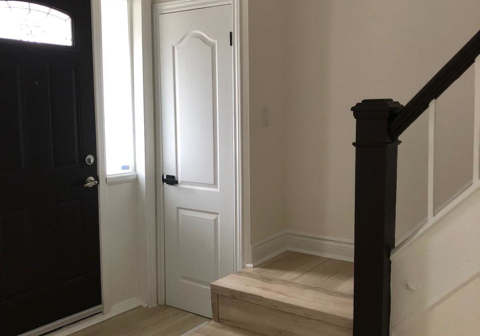 14-leith-place-toronto-ontario-c12988172