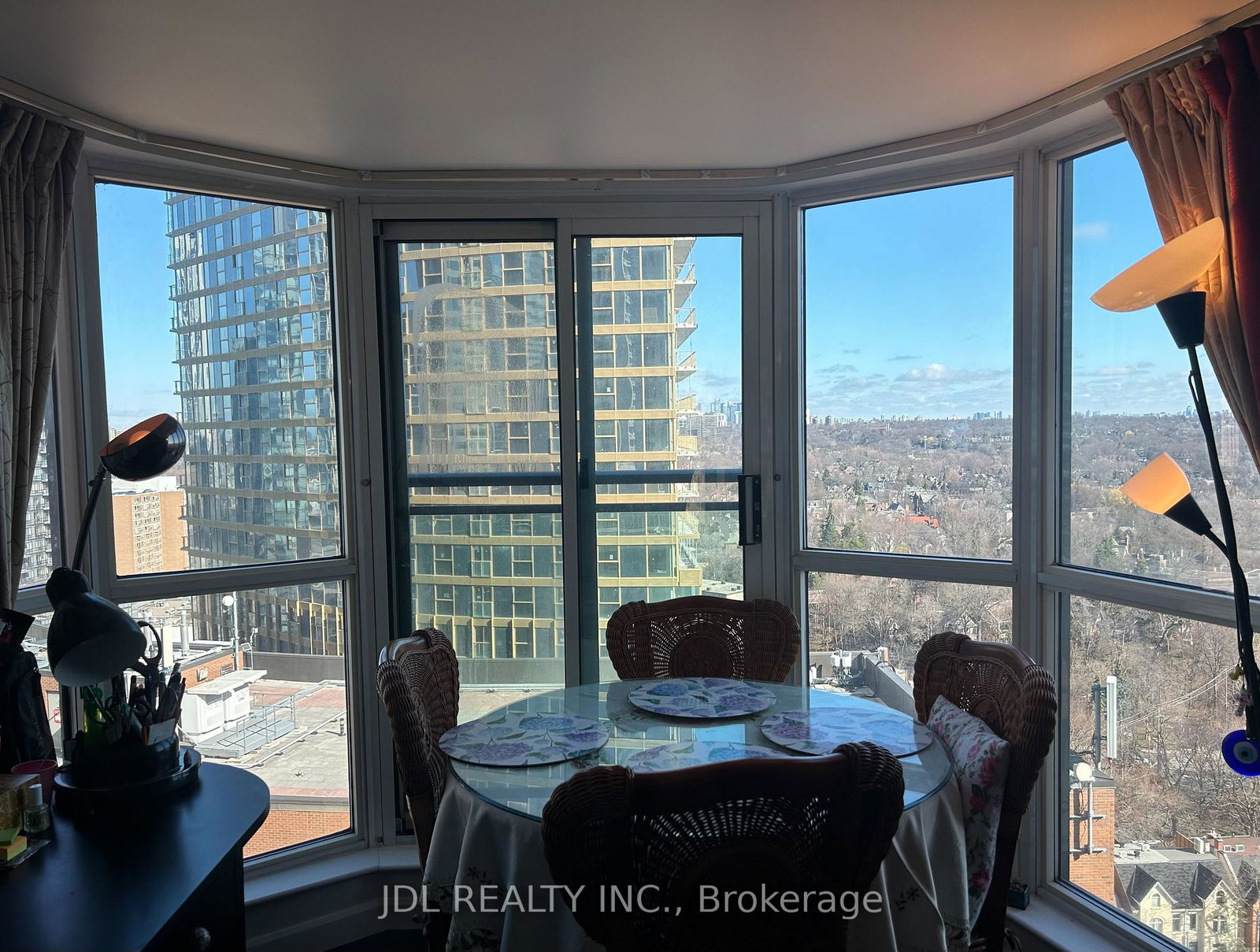 8-park-road-toronto-ontario-c12988242