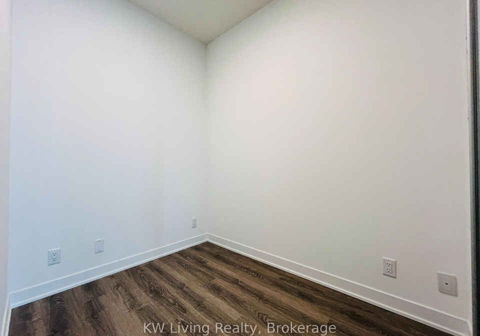 180-front-street-e-toronto-ontario-c12988348