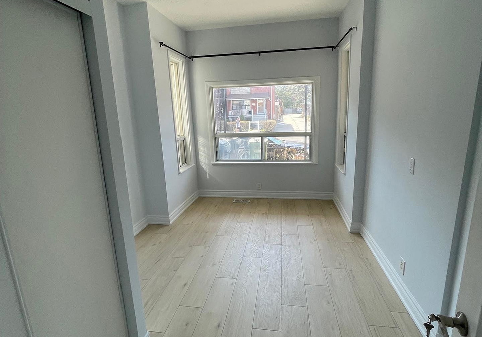 477-ossington-avenue-toronto-ontario-c12988874