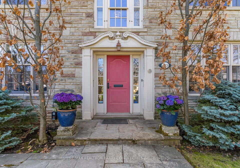 183-cortleigh-boulevard-toronto-ontario-c12989070