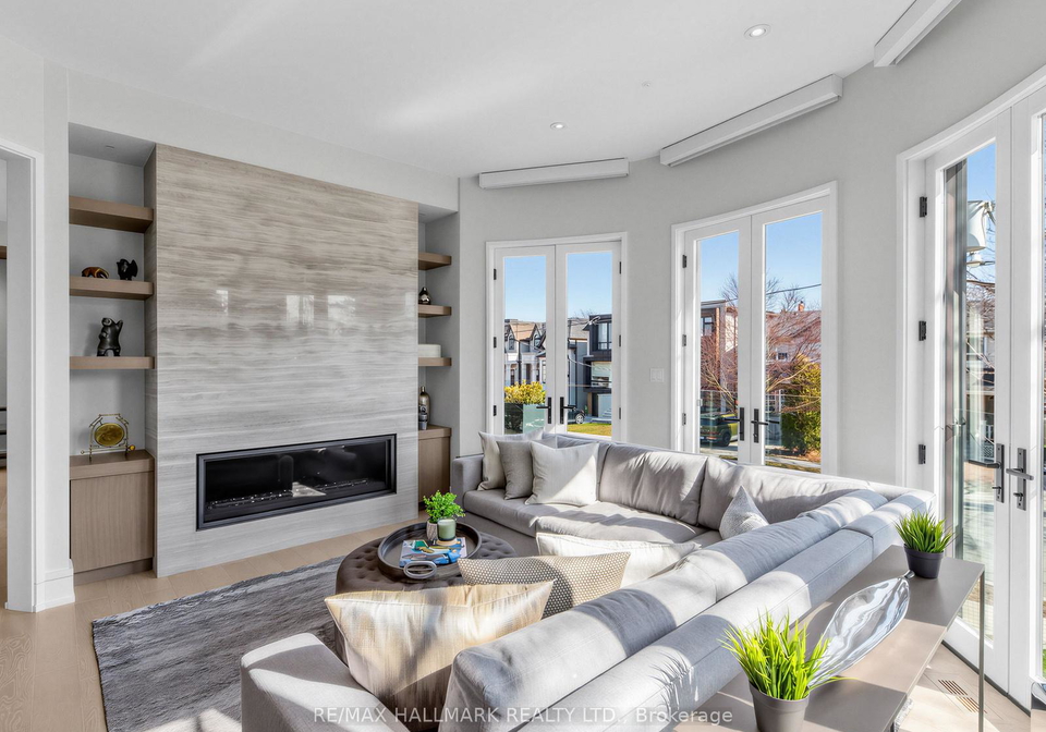 1-thurloe-avenue-toronto-ontario-c12989118
