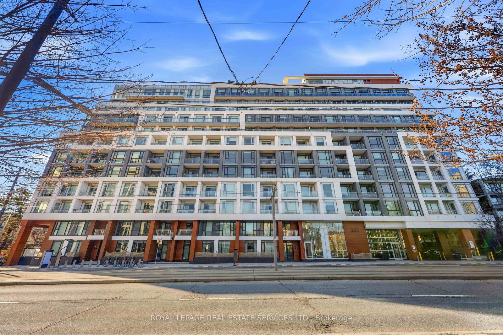 223-st-clair-avenue-w-toronto-ontario-c12989122