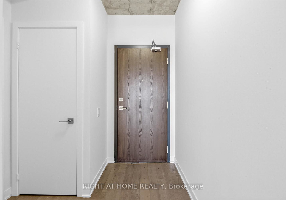 1239-dundas-street-w-toronto-ontario-c12989160