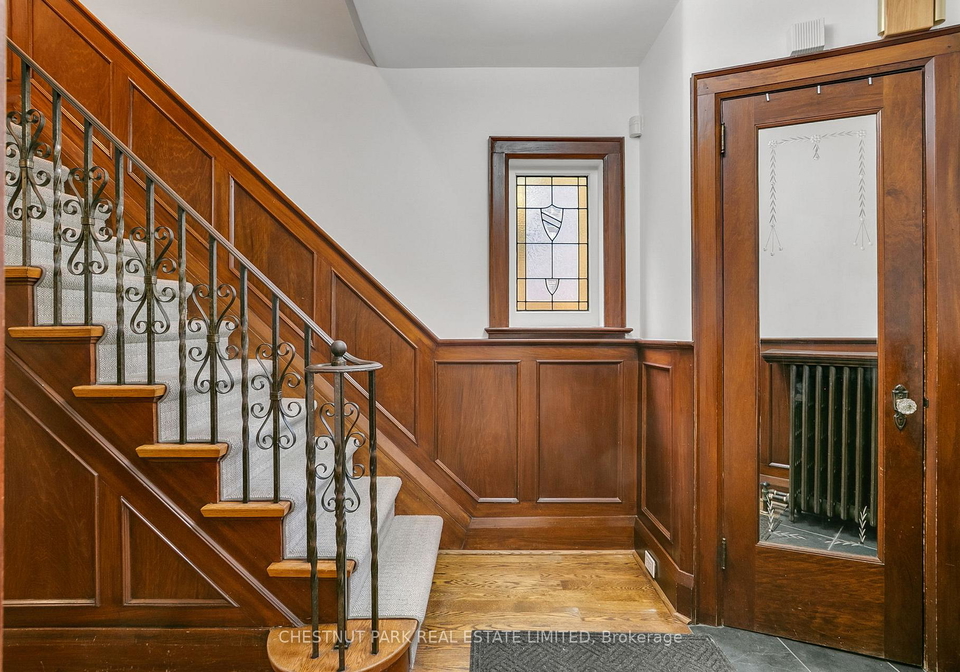 7-fleming-crescent-east-york-ontario-c12989170