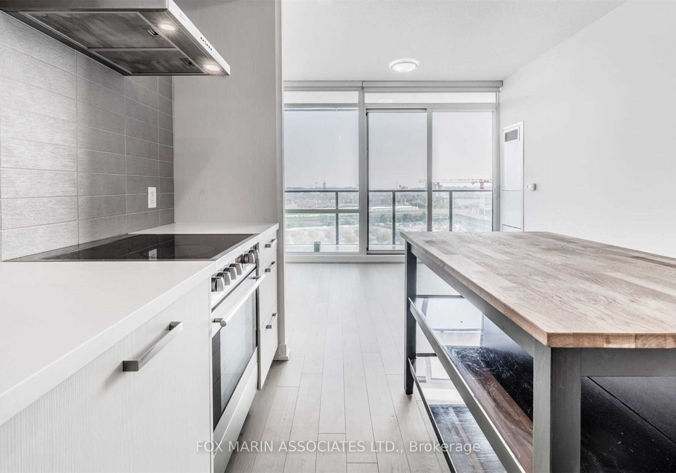 120-bayview-avenue-toronto-ontario-c12989346