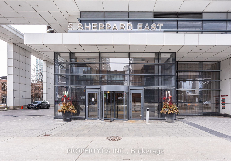 5-sheppard-avenue-e-north-york-ontario-c12989578