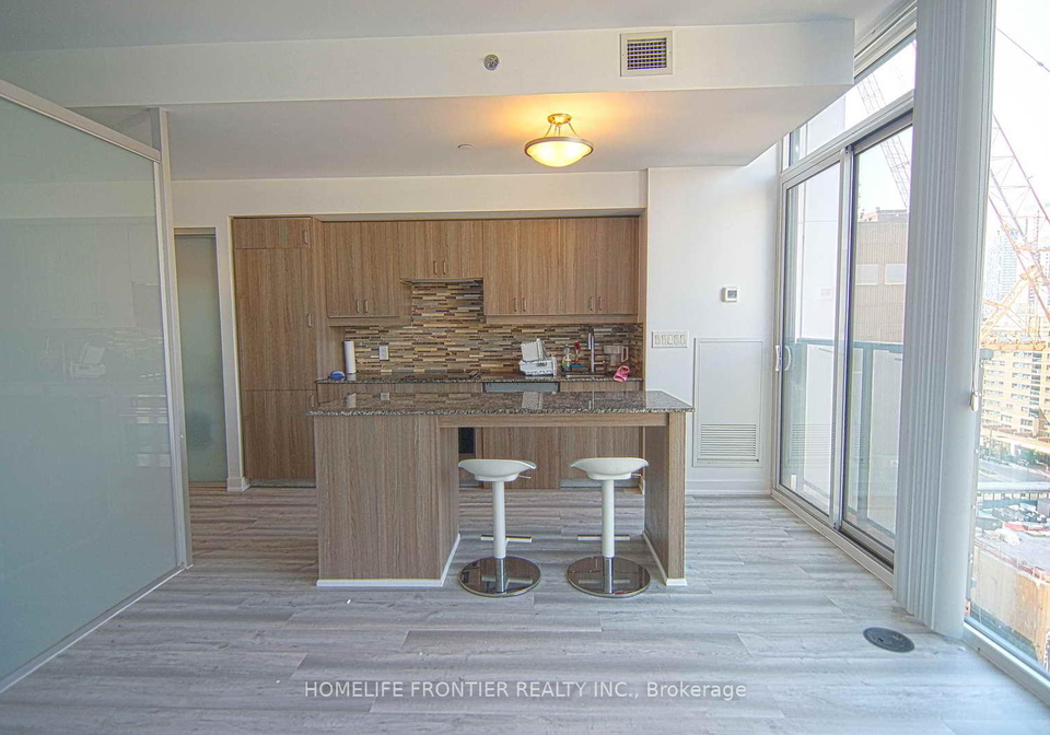 426-university-avenue-toronto-ontario-c12989648