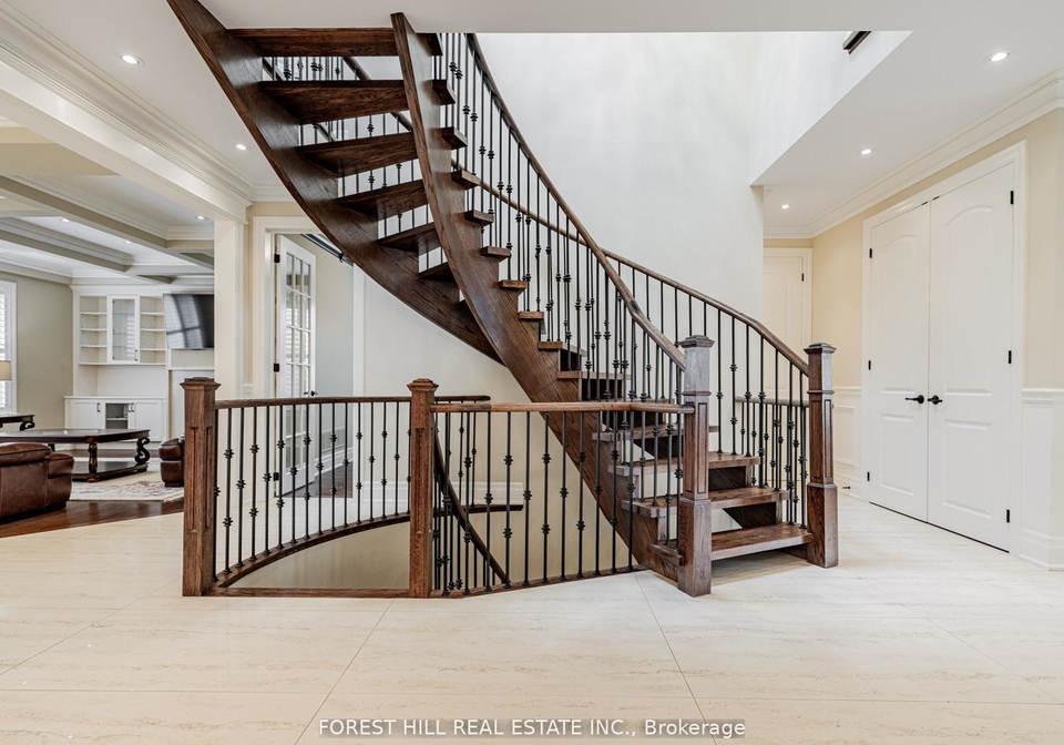 394-connaught-avenue-toronto-ontario-c12989990