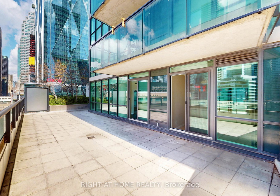 33-bay-street-toronto-ontario-c12990052