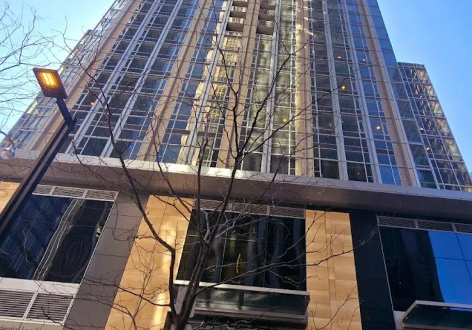 11-yorkville-avenue-toronto-ontario-c12990086