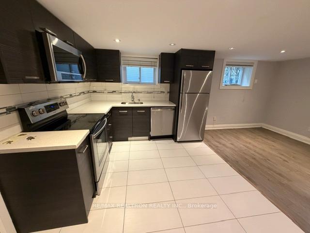 32-college-view-avenue-toronto-ontario-c12990360