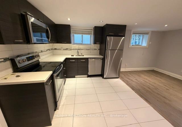 32-college-view-avenue-toronto-ontario-c12990360