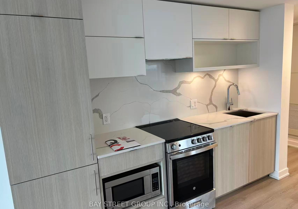 100-queen-street-east-toronto-ontario-c12990610