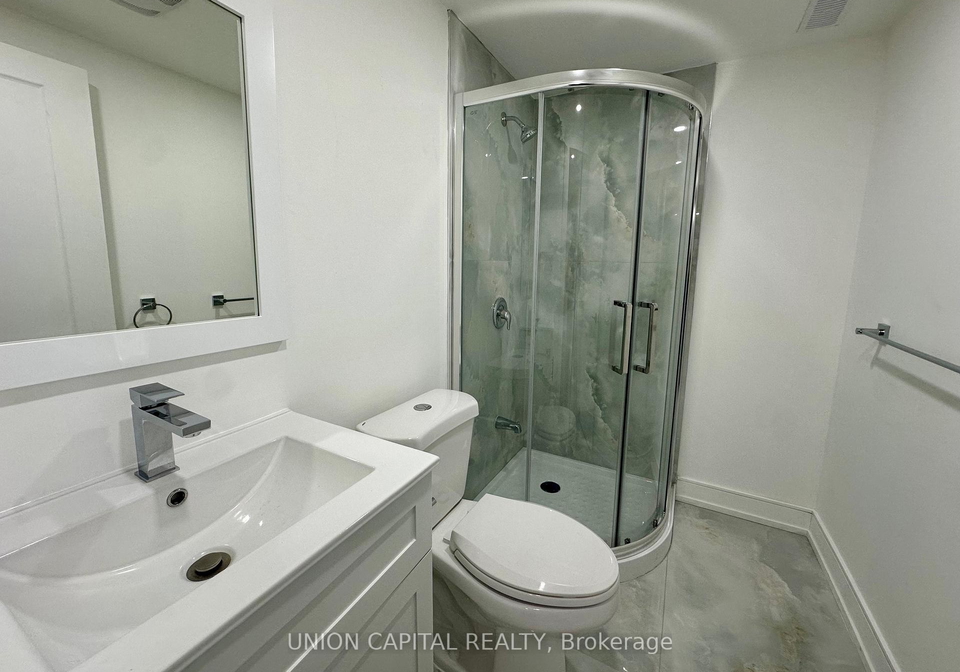 29-broadlands-boulevard-north-york-ontario-c12990660