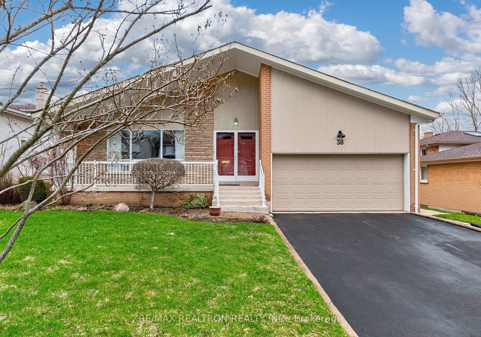 38-colonnade-road-north-york-ontario-c12990704