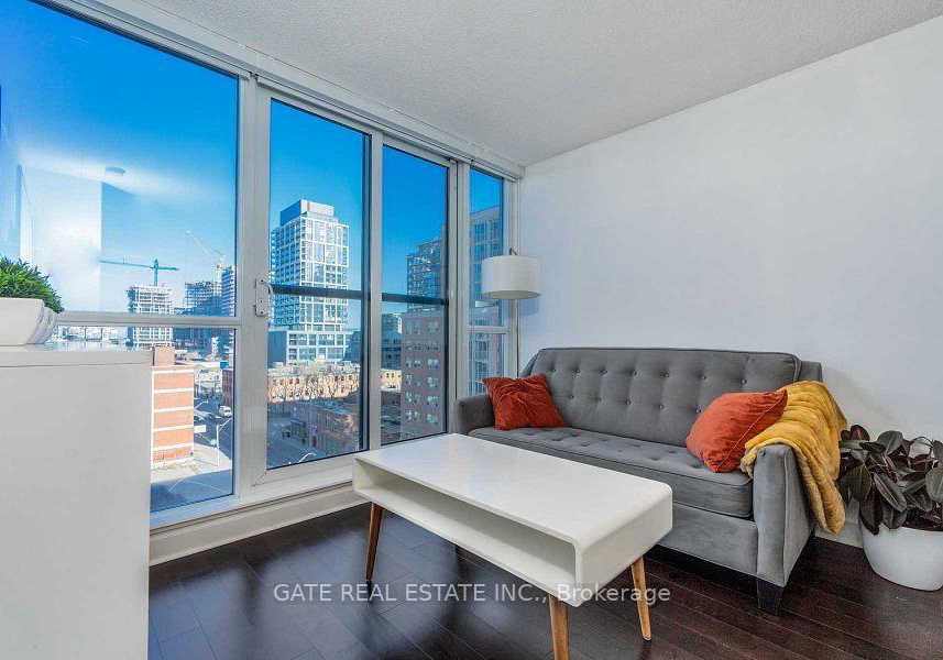 320-richmond-street-e-toronto-ontario-c12990886