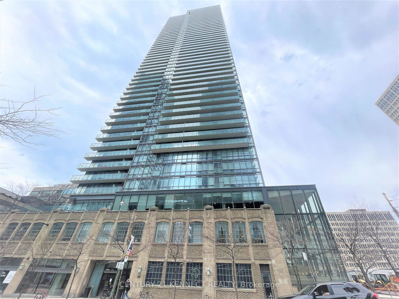 832-bay-street-toronto-ontario-c12990896