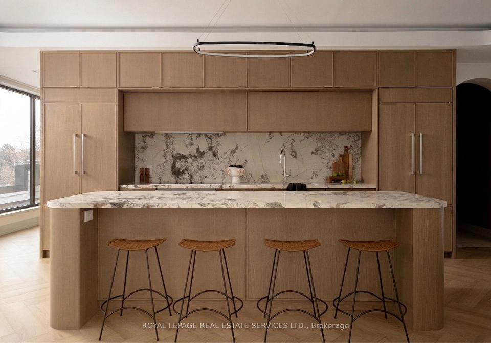 32-rowanwood-avenue-toronto-ontario-c12990900