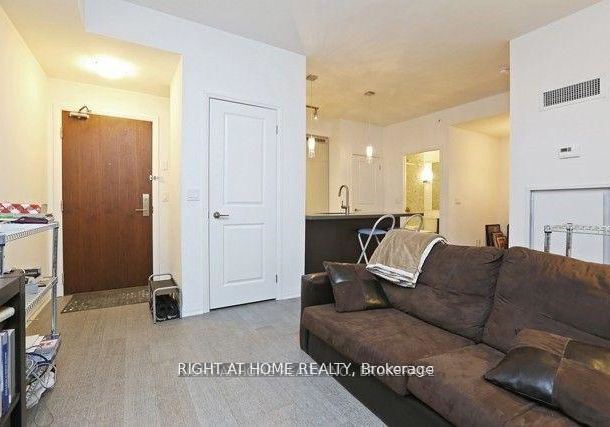 8-mercer-street-toronto-ontario-c12991156