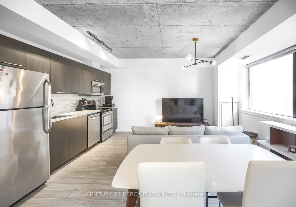 400-wellington-street-w-toronto-ontario-c12991210
