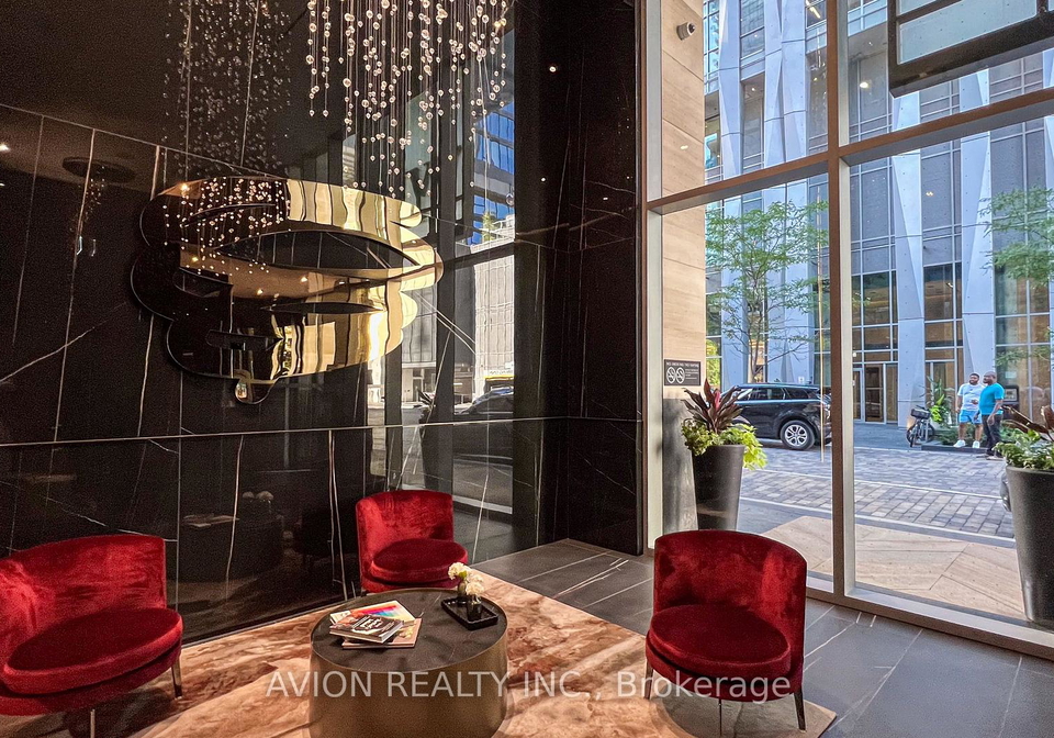 11-yorkville-avenue-toronto-ontario-c12991360