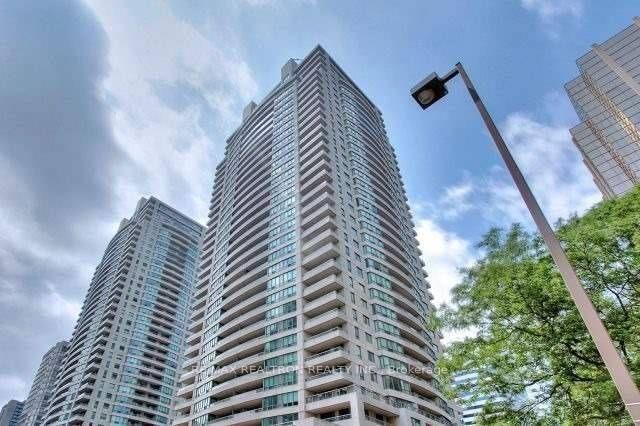 23-hollywood-avenue-north-york-ontario-c12991636