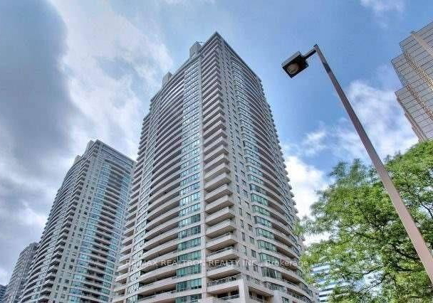 23-hollywood-avenue-north-york-ontario-c12991636