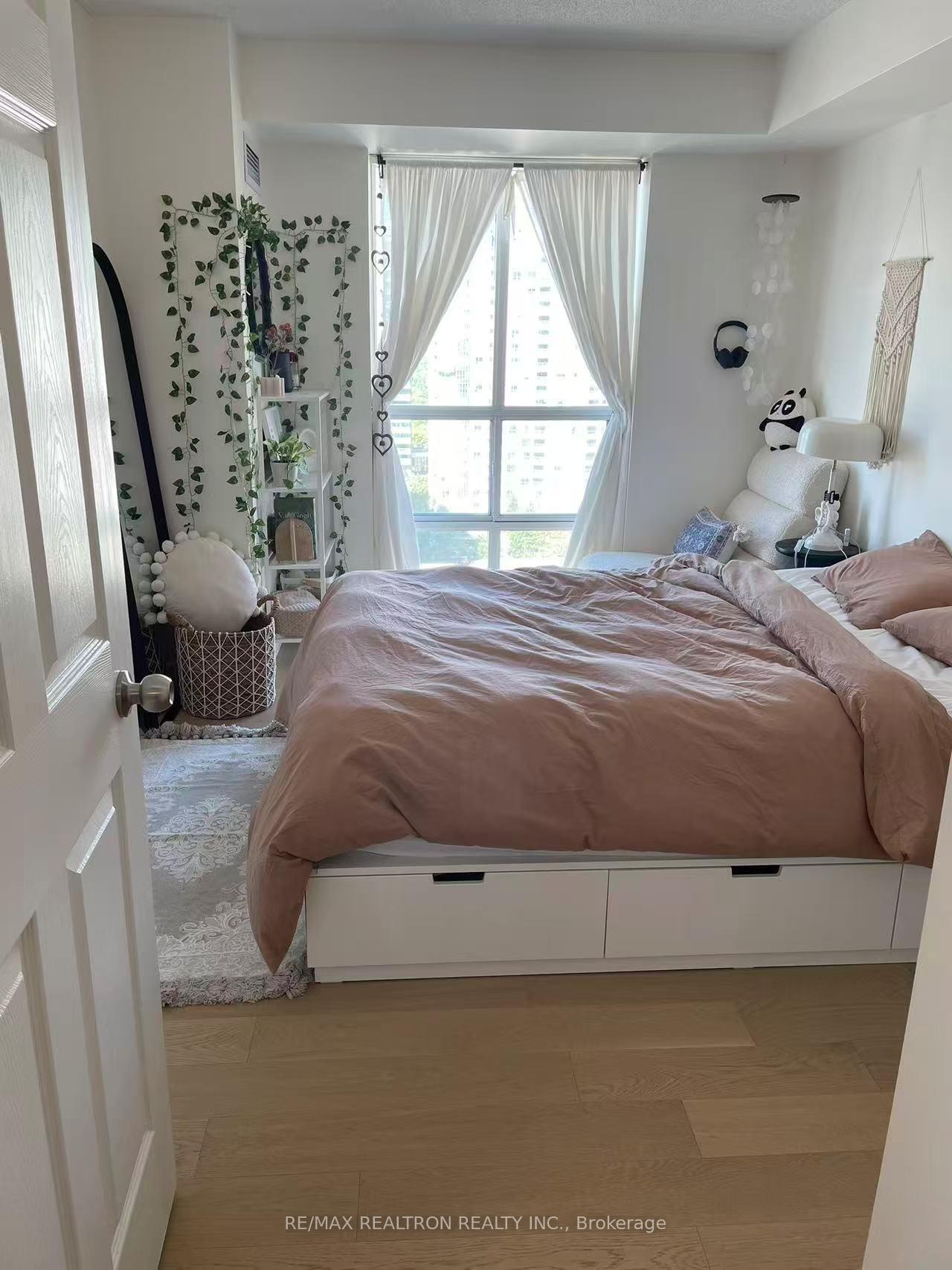 20-olive-avenue-north-york-ontario-c12991668