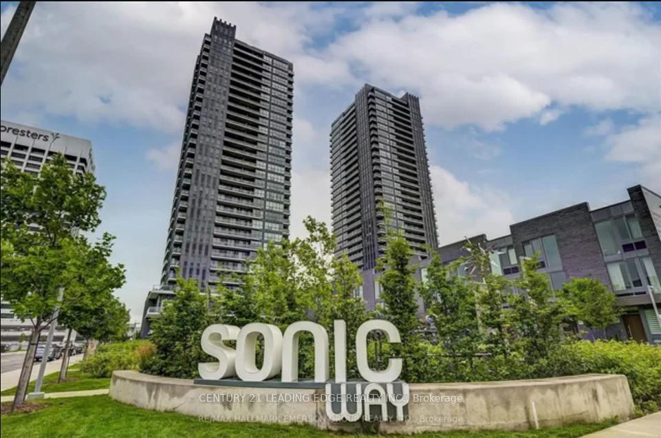 6-sonic-way-east-york-ontario-c12991742