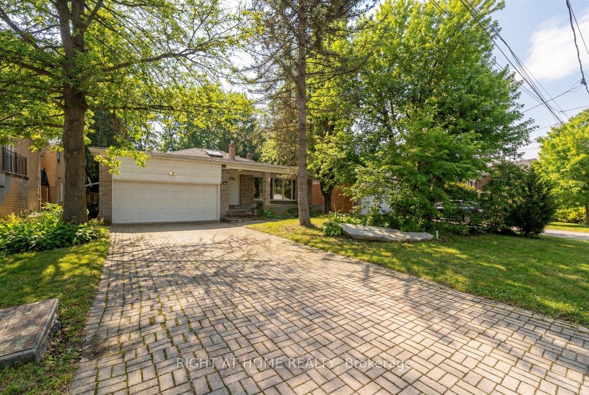 23-christine-crescent-toronto-ontario-c12992086