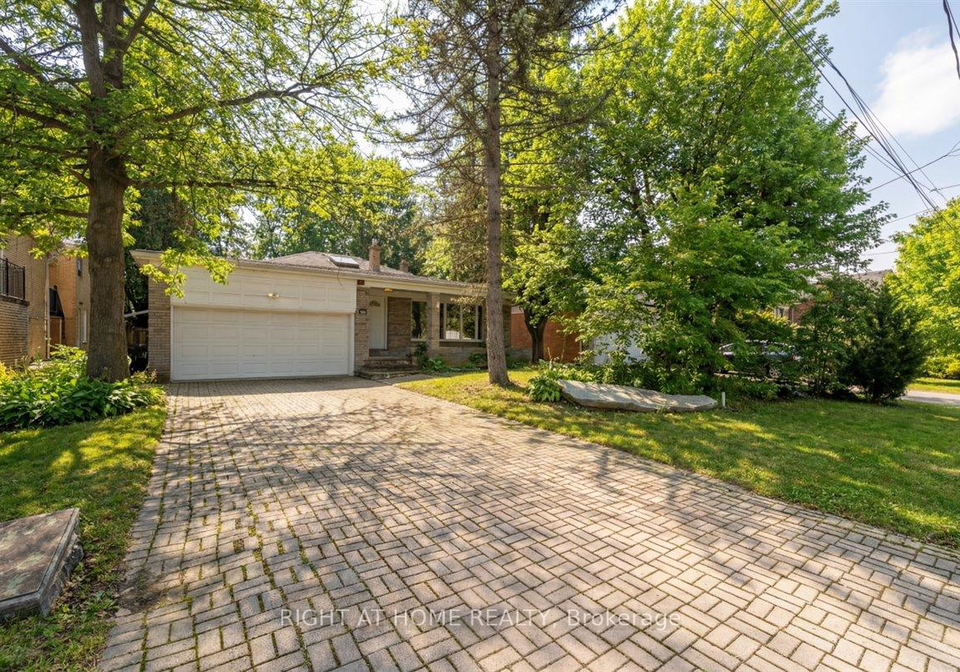 23-christine-crescent-toronto-ontario-c12992086