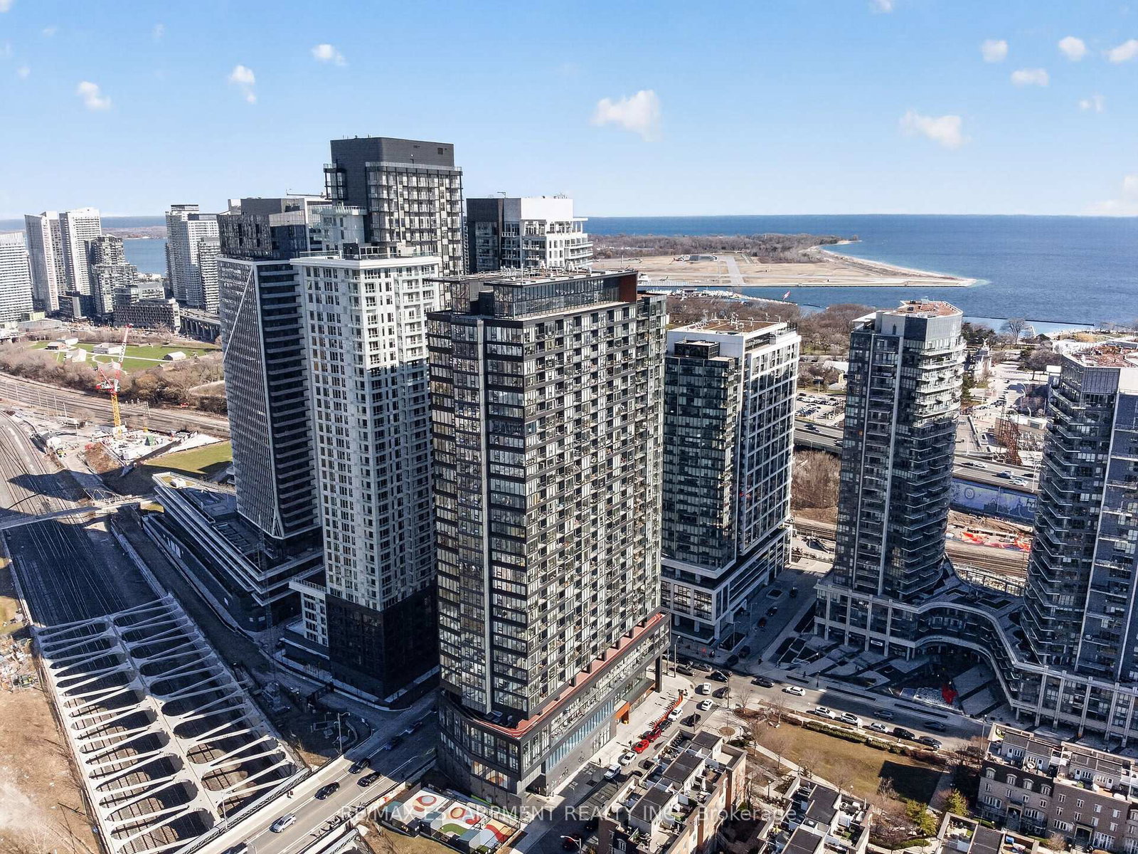 19-western-battery-road-toronto-ontario-c12992222