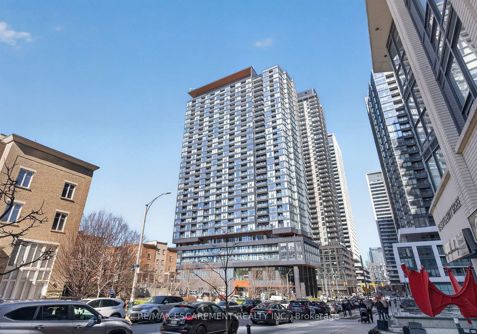 19-western-battery-road-toronto-ontario-c12992222