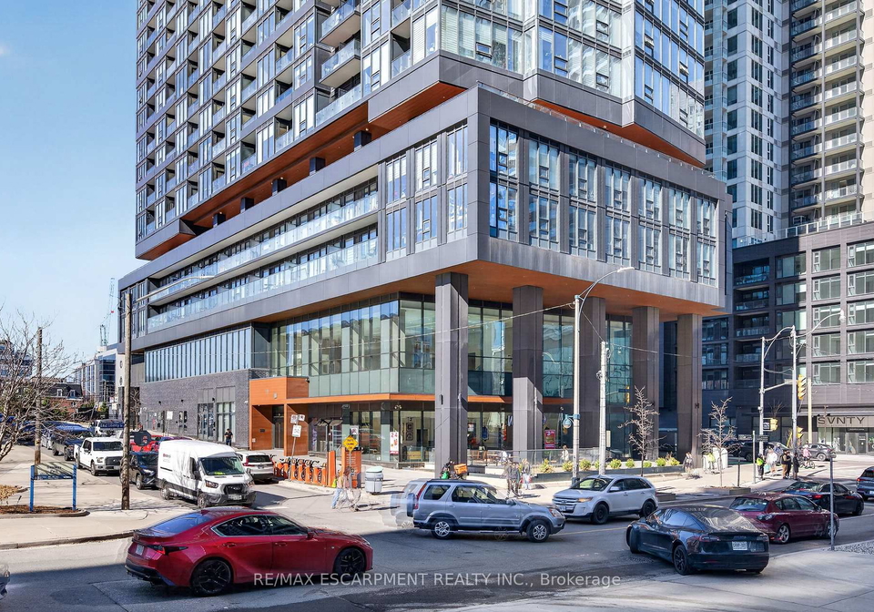 19-western-battery-road-toronto-ontario-c12992222