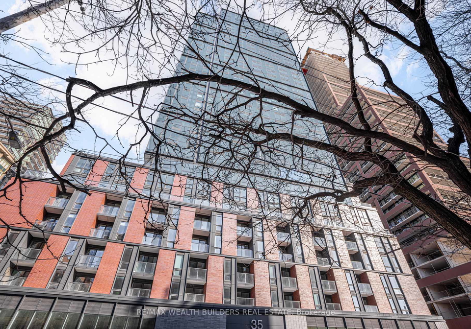 35-parliament-street-toronto-ontario-c12992308