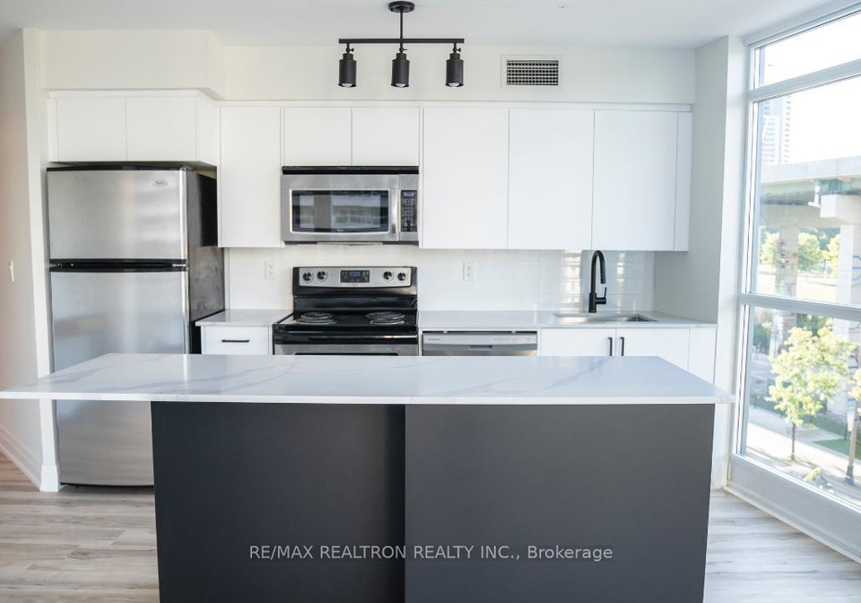 209-fort-york-boulevard-toronto-ontario-c12992346