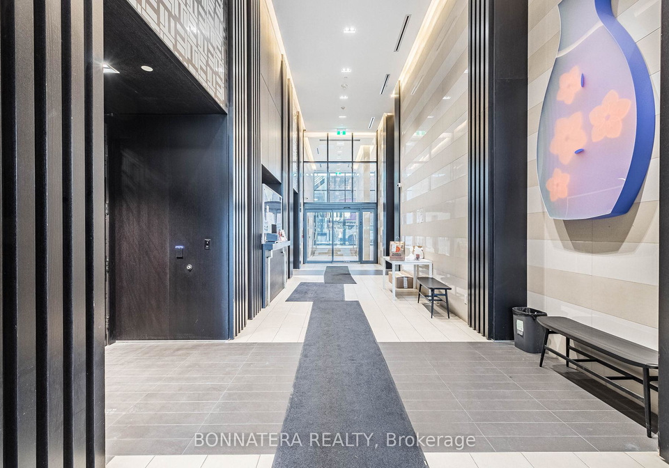 501-yonge-street-toronto-ontario-c12992374