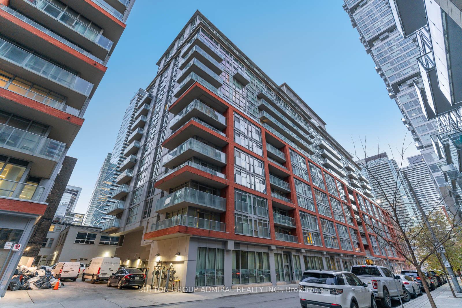 21-nelson-street-toronto-ontario-c12992538