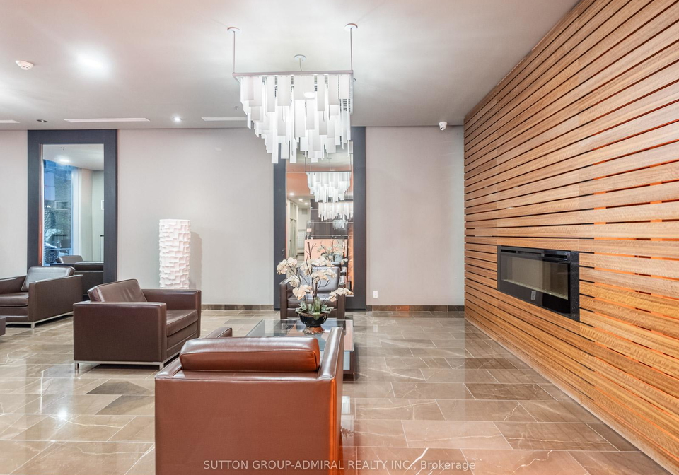 21-nelson-street-toronto-ontario-c12992538