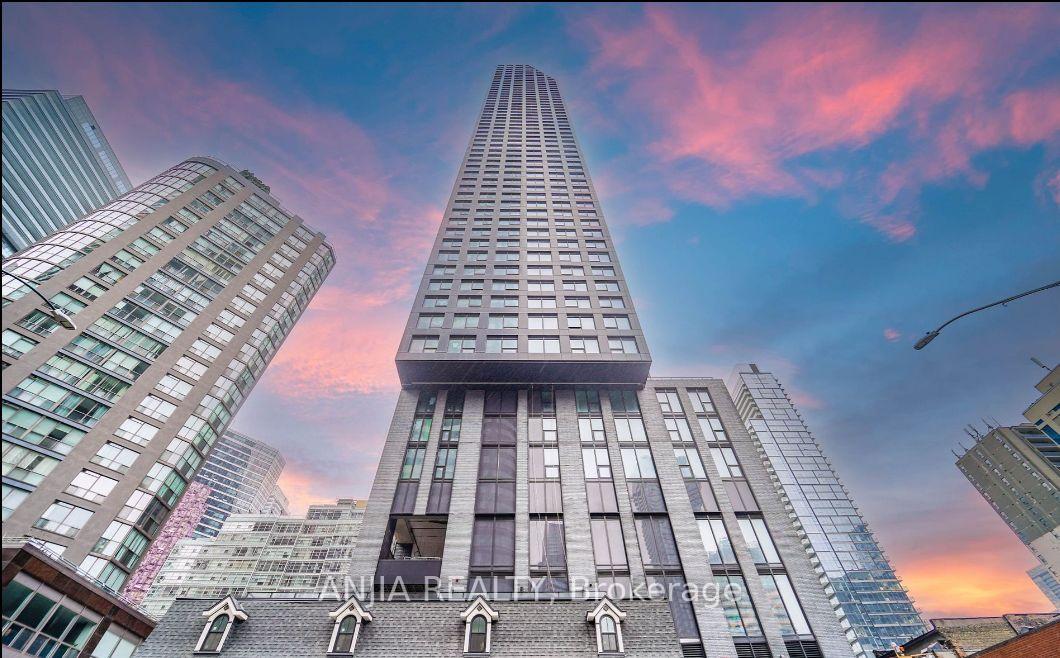 8-wellesley-street-w-toronto-ontario-c12992602