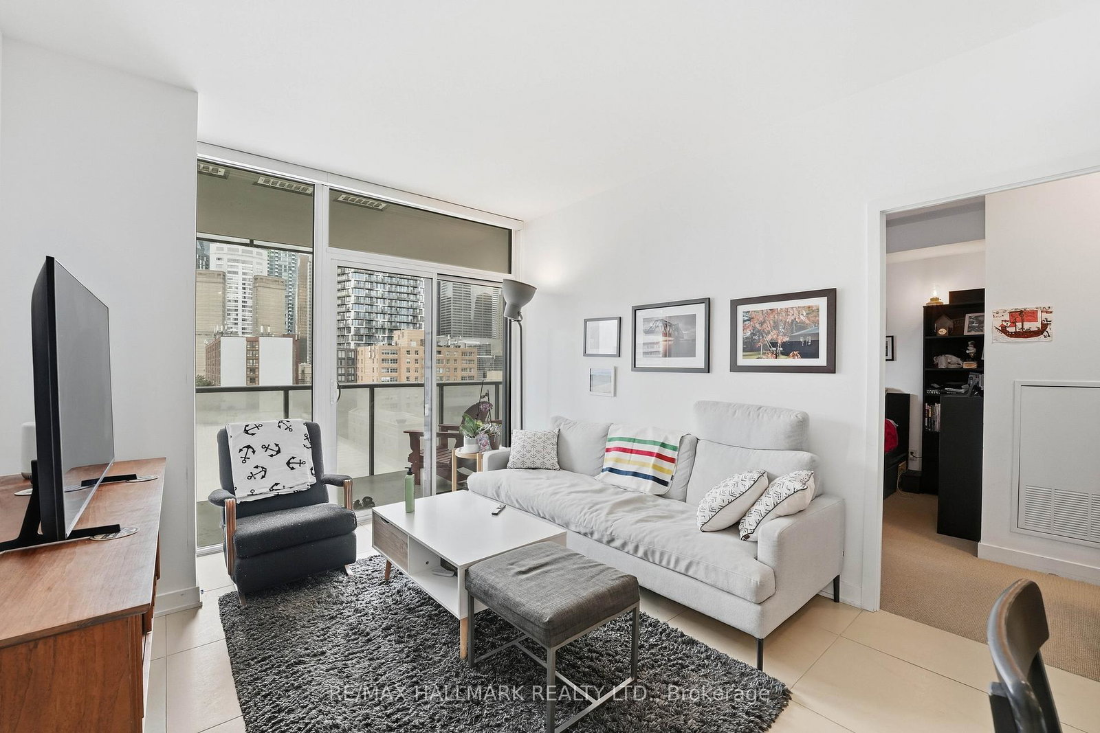 1-market-street-toronto-ontario-c12992628