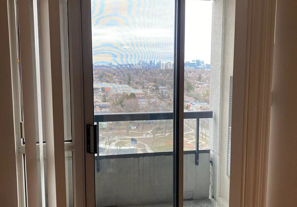 8-hillcrest-avenue-north-york-ontario-c12992676