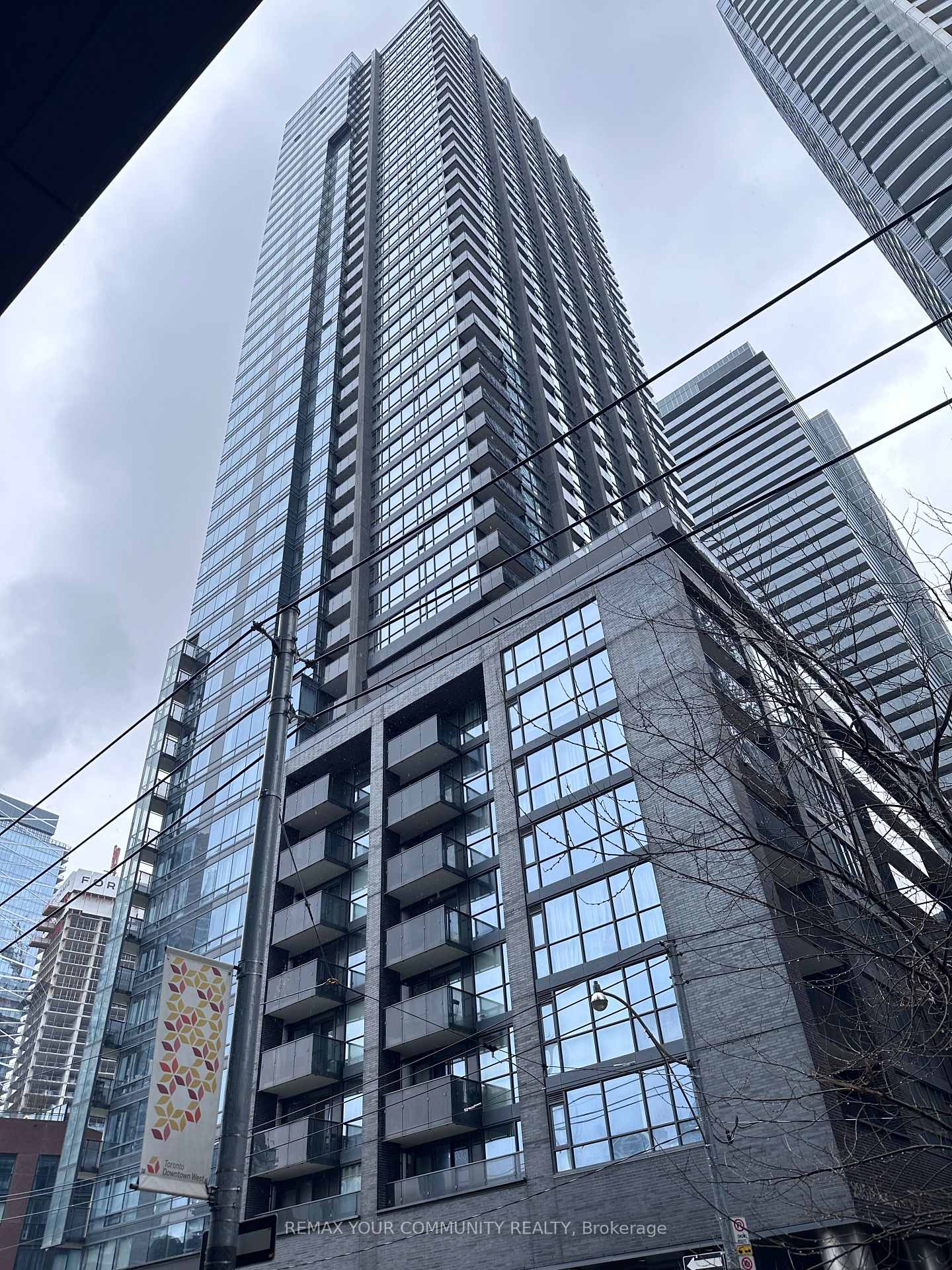 295-adelaide-street-w-toronto-ontario-c12992732