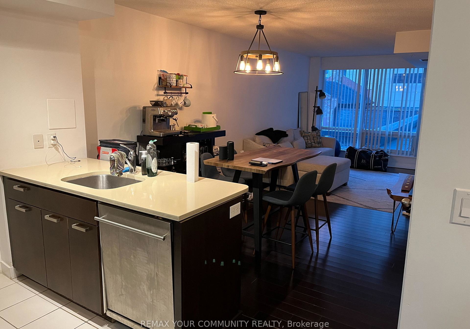 295-adelaide-street-w-toronto-ontario-c12992732