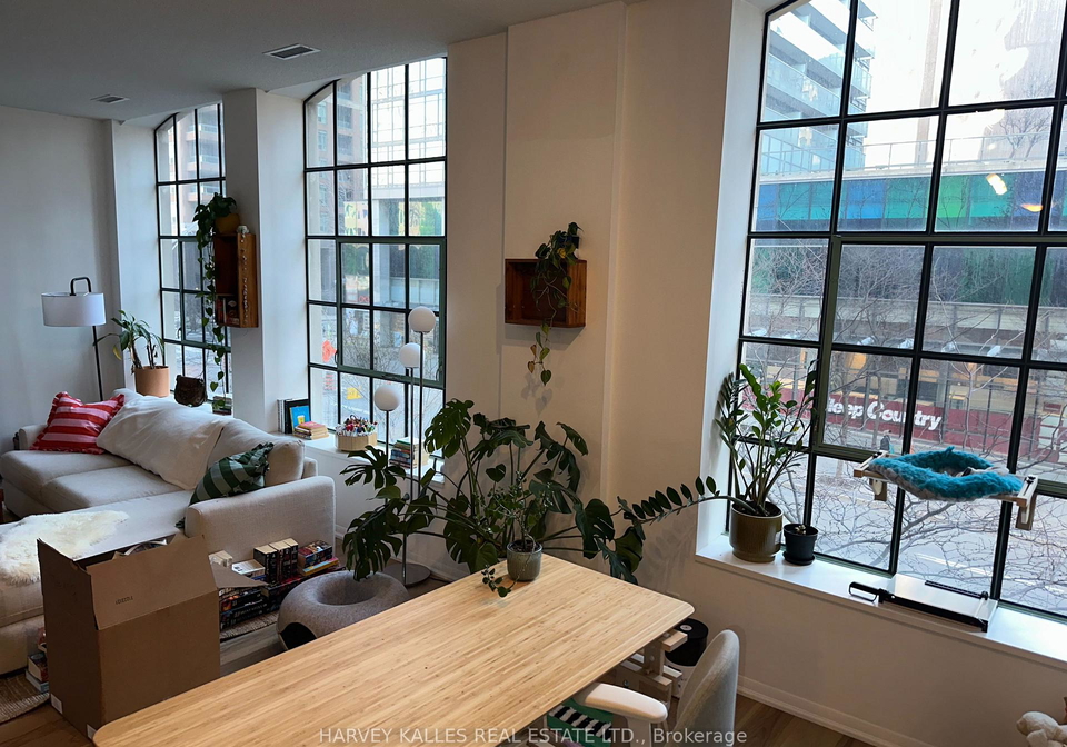 832-bay-street-e-toronto-ontario-c12992740