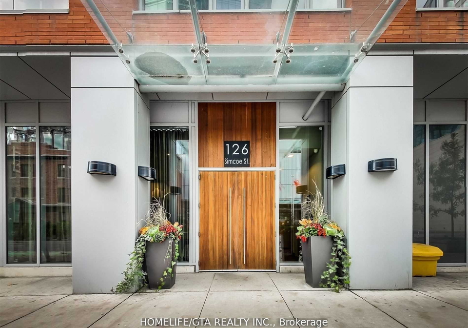126-simcoe-street-toronto-ontario-c12992818