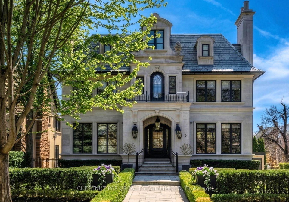 9-dewbourne-avenue-toronto-ontario-c12992952