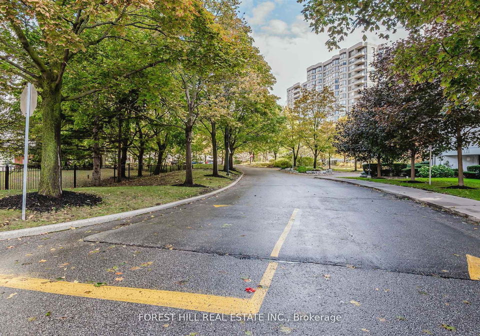 1131-steeles-avenue-w-toronto-ontario-c12993026